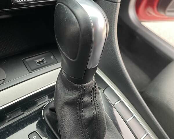 Красный Фольксваген Пассат, объемом двигателя 1.98 л и пробегом 81 тыс. км за 16800 $, фото 42 на Automoto.ua