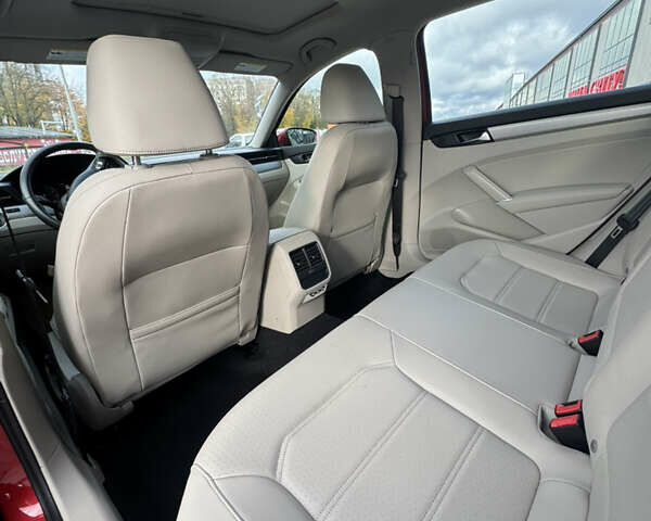 Красный Фольксваген Пассат, объемом двигателя 1.98 л и пробегом 70 тыс. км за 22800 $, фото 26 на Automoto.ua