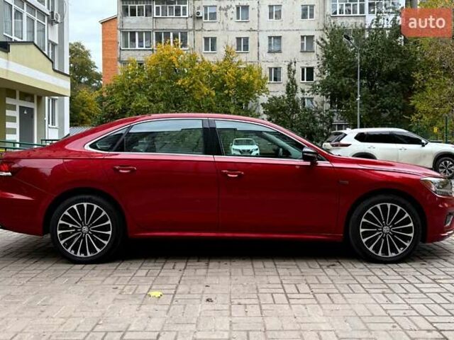 Фольксваген Пассат 2021 у Ромнах на Automoto.ua Червоний Фольксваген Пассат, об'ємом двигуна 1.98 л та пробігом 43 тис. км за 21600 $, фото 6 на Automoto.ua
