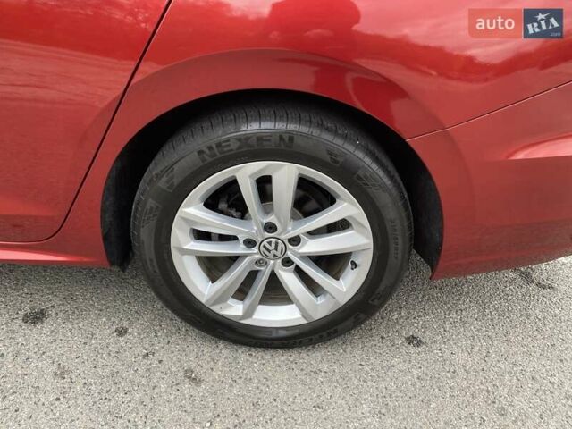 Красный Фольксваген Пассат, объемом двигателя 1.98 л и пробегом 81 тыс. км за 16800 $, фото 16 на Automoto.ua