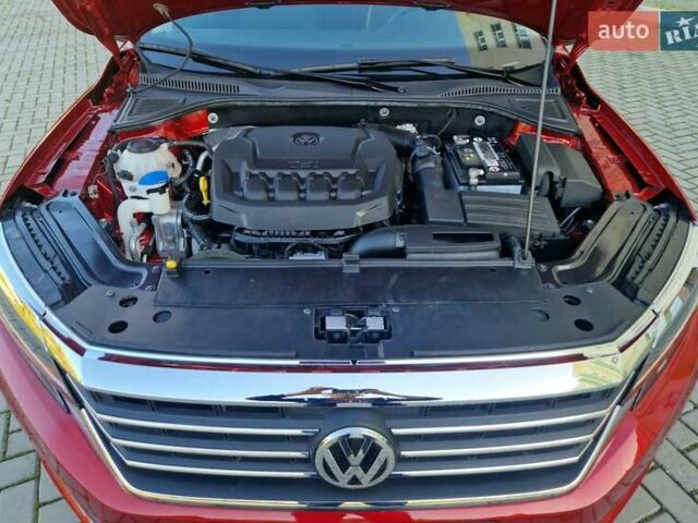 Фольксваген Пассат 2021 у Ромнах на Automoto.ua Червоний Фольксваген Пассат, об'ємом двигуна 1.98 л та пробігом 43 тис. км за 21600 $, фото 32 на Automoto.ua