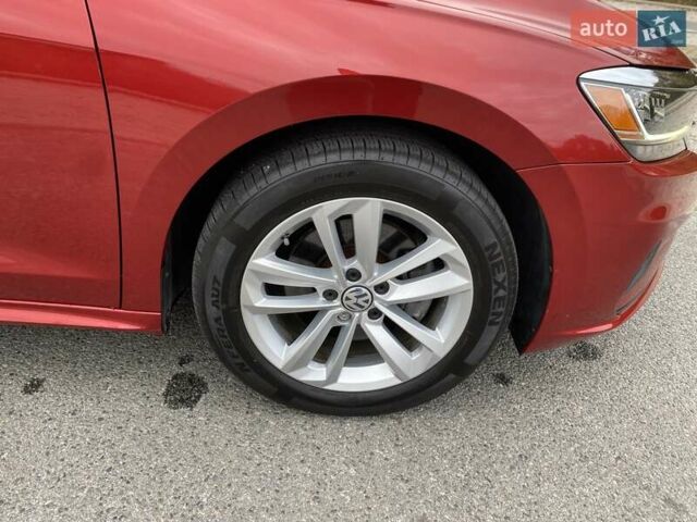 Красный Фольксваген Пассат, объемом двигателя 1.98 л и пробегом 81 тыс. км за 16800 $, фото 14 на Automoto.ua