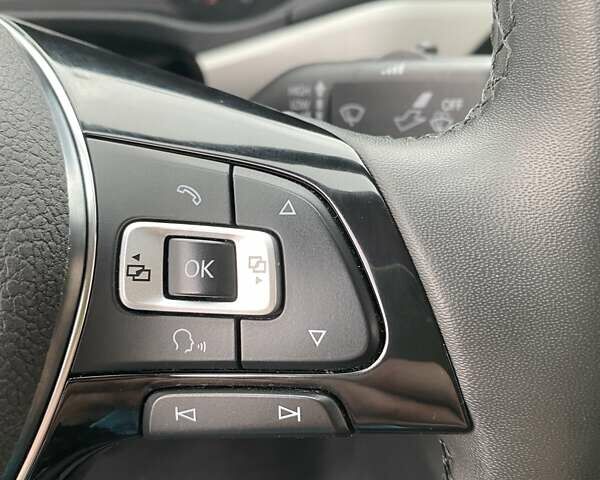 Красный Фольксваген Пассат, объемом двигателя 1.98 л и пробегом 81 тыс. км за 16800 $, фото 35 на Automoto.ua