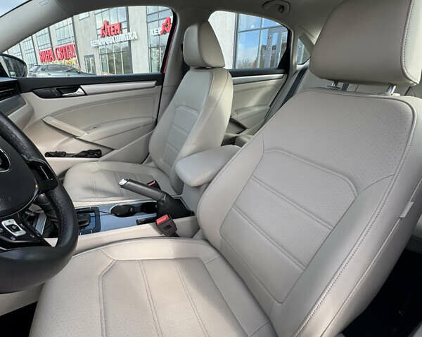 Красный Фольксваген Пассат, объемом двигателя 1.98 л и пробегом 70 тыс. км за 22800 $, фото 21 на Automoto.ua