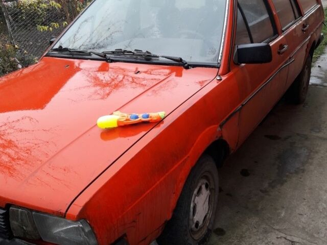 Красный Фольксваген Пассат, объемом двигателя 1.6 л и пробегом 127 тыс. км за 1400 $, фото 1 на Automoto.ua