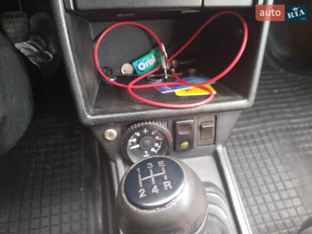 Красный Фольксваген Пассат, объемом двигателя 1.6 л и пробегом 454 тыс. км за 3199 $, фото 12 на Automoto.ua