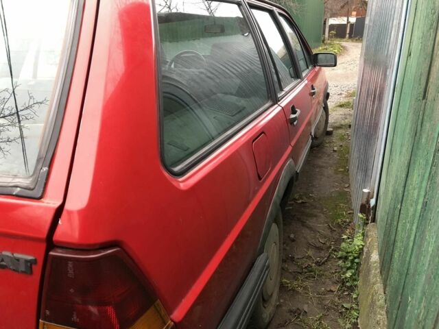 Червоний Фольксваген Пассат, об'ємом двигуна 1.8 л та пробігом 190 тис. км за 1600 $, фото 4 на Automoto.ua