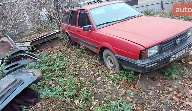 Червоний Фольксваген Пассат, об'ємом двигуна 1.8 л та пробігом 100 тис. км за 600 $, фото 2 на Automoto.ua