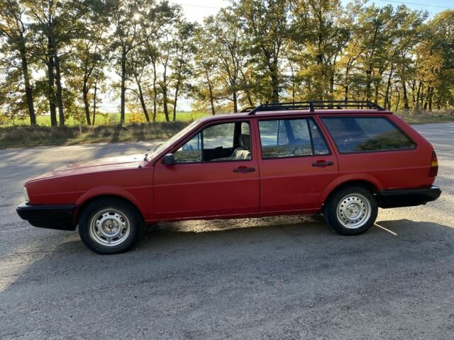 Красный Фольксваген Пассат, объемом двигателя 1.6 л и пробегом 3 тыс. км за 650 $, фото 4 на Automoto.ua