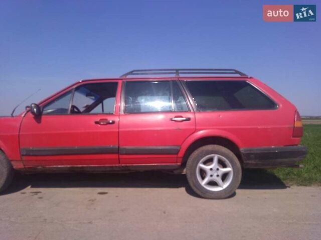 Красный Фольксваген Пассат, объемом двигателя 1.6 л и пробегом 400 тыс. км за 458 $, фото 8 на Automoto.ua