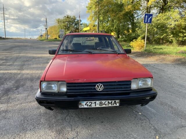 Красный Фольксваген Пассат, объемом двигателя 1.6 л и пробегом 3 тыс. км за 650 $, фото 1 на Automoto.ua