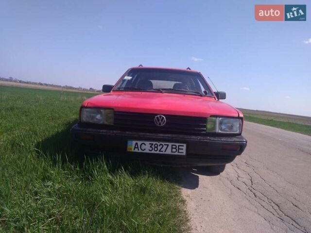 Красный Фольксваген Пассат, объемом двигателя 1.6 л и пробегом 400 тыс. км за 458 $, фото 1 на Automoto.ua