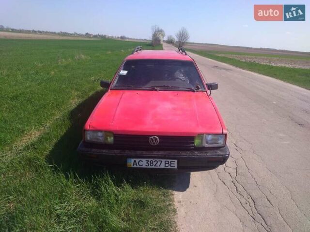 Красный Фольксваген Пассат, объемом двигателя 1.6 л и пробегом 400 тыс. км за 458 $, фото 11 на Automoto.ua