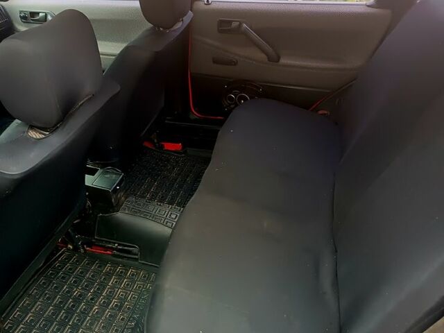 Червоний Фольксваген Пассат, об'ємом двигуна 1.8 л та пробігом 340 тис. км за 1800 $, фото 5 на Automoto.ua