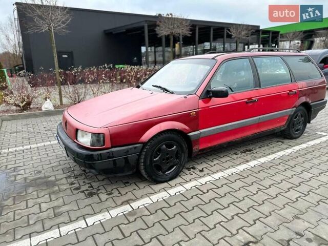 Червоний Фольксваген Пассат, об'ємом двигуна 1.8 л та пробігом 440 тис. км за 1180 $, фото 4 на Automoto.ua