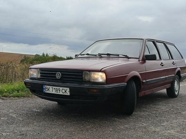 Червоний Фольксваген Пассат, об'ємом двигуна 1.6 л та пробігом 354 тис. км за 1499 $, фото 11 на Automoto.ua