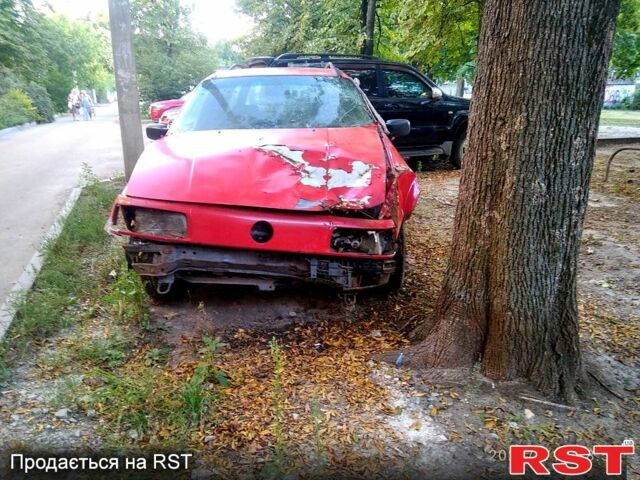 Червоний Фольксваген Пассат, об'ємом двигуна 1.8 л та пробігом 300 тис. км за 500 $, фото 1 на Automoto.ua