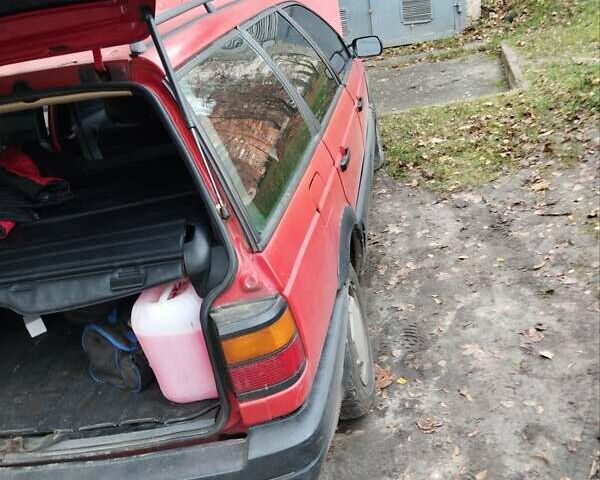 Красный Фольксваген Пассат, объемом двигателя 1.78 л и пробегом 431 тыс. км за 1600 $, фото 1 на Automoto.ua