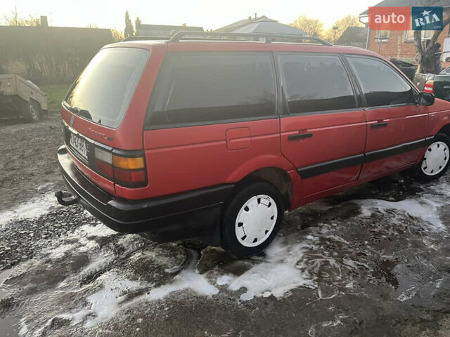 Красный Фольксваген Пассат, объемом двигателя 1.8 л и пробегом 200 тыс. км за 1250 $, фото 4 на Automoto.ua