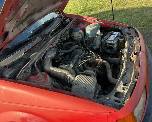 Красный Фольксваген Пассат, объемом двигателя 1.8 л и пробегом 430 тыс. км за 900 $, фото 11 на Automoto.ua