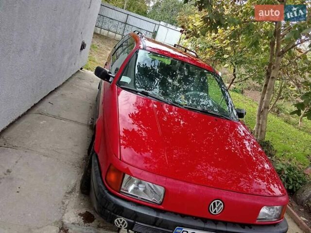 Красный Фольксваген Пассат, объемом двигателя 1.6 л и пробегом 258 тыс. км за 1150 $, фото 4 на Automoto.ua