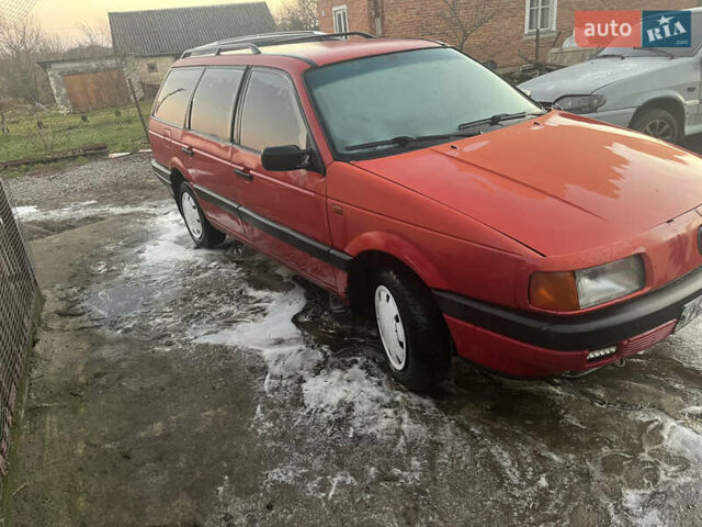 Красный Фольксваген Пассат, объемом двигателя 1.8 л и пробегом 200 тыс. км за 1250 $, фото 5 на Automoto.ua