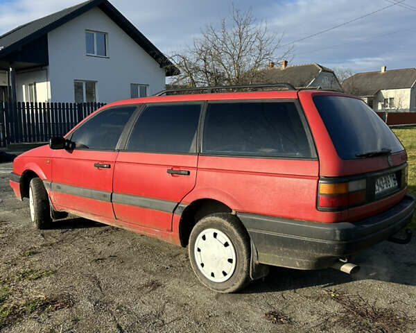 Красный Фольксваген Пассат, объемом двигателя 1.8 л и пробегом 430 тыс. км за 900 $, фото 5 на Automoto.ua