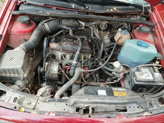 Червоний Фольксваген Пассат, об'ємом двигуна 0 л та пробігом 430 тис. км за 1500 $, фото 3 на Automoto.ua