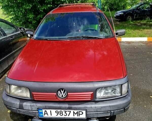 Красный Фольксваген Пассат, объемом двигателя 2 л и пробегом 440 тыс. км за 1900 $, фото 1 на Automoto.ua