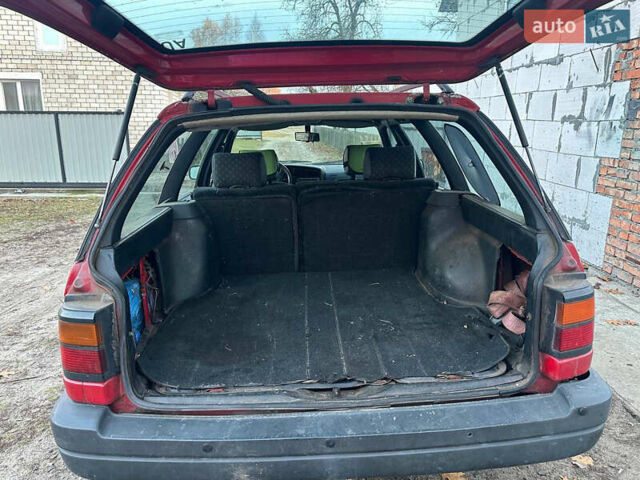 Красный Фольксваген Пассат, объемом двигателя 1.6 л и пробегом 600 тыс. км за 1100 $, фото 8 на Automoto.ua