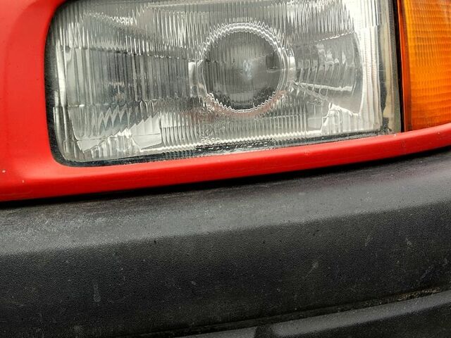 Червоний Фольксваген Пассат, об'ємом двигуна 1.6 л та пробігом 0 тис. км за 1500 $, фото 2 на Automoto.ua