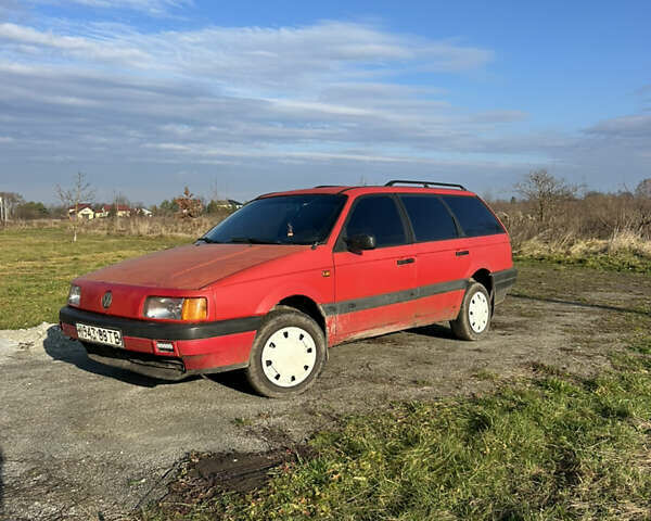 Красный Фольксваген Пассат, объемом двигателя 1.8 л и пробегом 430 тыс. км за 900 $, фото 6 на Automoto.ua