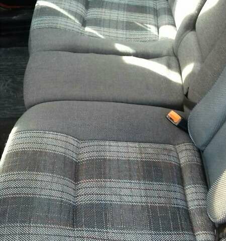 Красный Фольксваген Пассат, объемом двигателя 1.8 л и пробегом 480 тыс. км за 2400 $, фото 2 на Automoto.ua