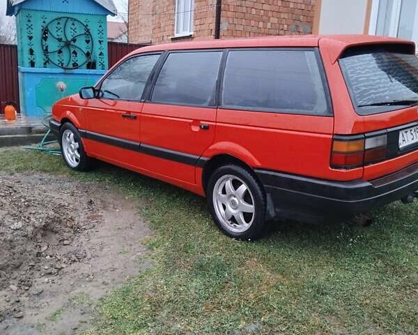 Червоний Фольксваген Пассат, об'ємом двигуна 1.6 л та пробігом 340 тис. км за 2200 $, фото 5 на Automoto.ua