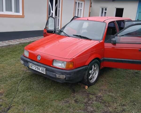 Червоний Фольксваген Пассат, об'ємом двигуна 1.6 л та пробігом 340 тис. км за 2200 $, фото 2 на Automoto.ua