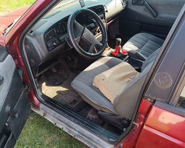 Красный Фольксваген Пассат, объемом двигателя 1.8 л и пробегом 350 тыс. км за 1200 $, фото 7 на Automoto.ua