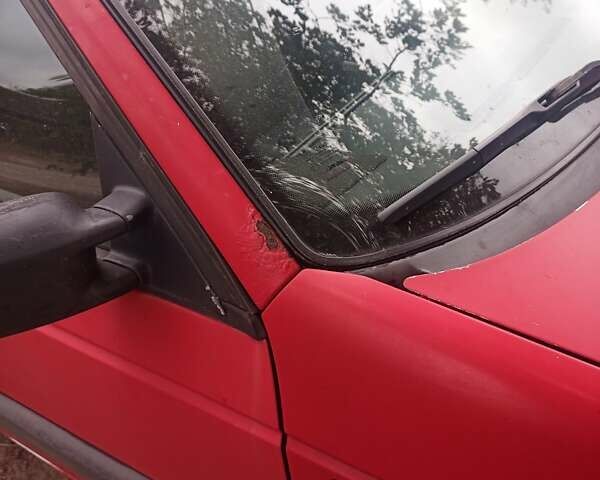 Красный Фольксваген Пассат, объемом двигателя 1.78 л и пробегом 385 тыс. км за 1850 $, фото 2 на Automoto.ua