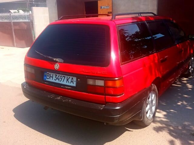 Красный Фольксваген Пассат, объемом двигателя 2 л и пробегом 0 тыс. км за 1800 $, фото 2 на Automoto.ua