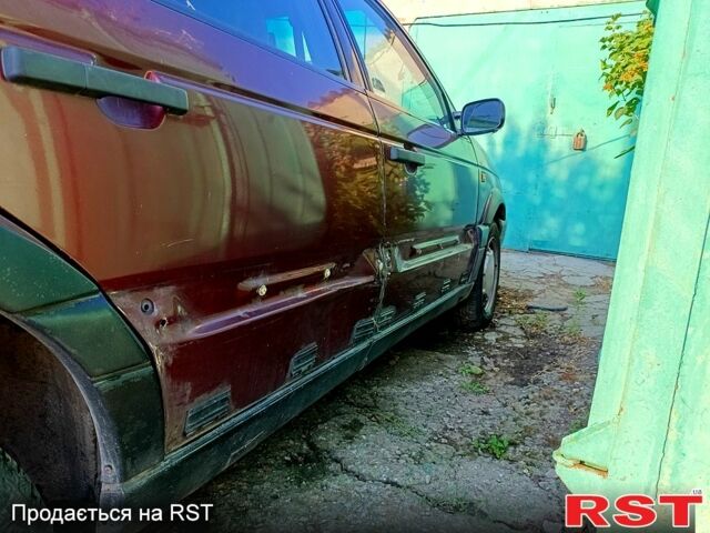 Красный Фольксваген Пассат, объемом двигателя 1.6 л и пробегом 449 тыс. км за 2000 $, фото 8 на Automoto.ua