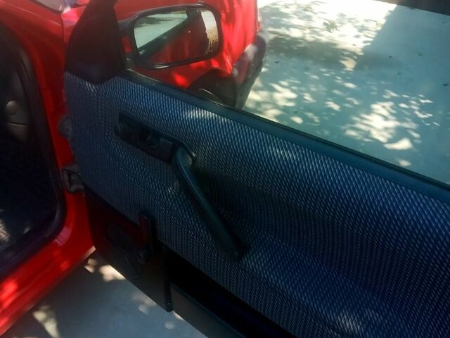 Красный Фольксваген Пассат, объемом двигателя 2 л и пробегом 0 тыс. км за 1800 $, фото 4 на Automoto.ua