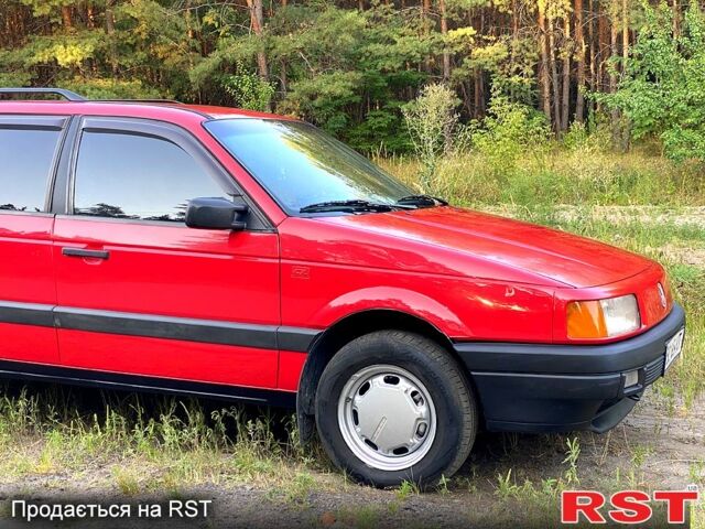 Червоний Фольксваген Пассат, об'ємом двигуна 2 л та пробігом 350 тис. км за 3150 $, фото 6 на Automoto.ua