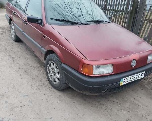 Красный Фольксваген Пассат, объемом двигателя 1.8 л и пробегом 350 тыс. км за 1200 $, фото 7 на Automoto.ua