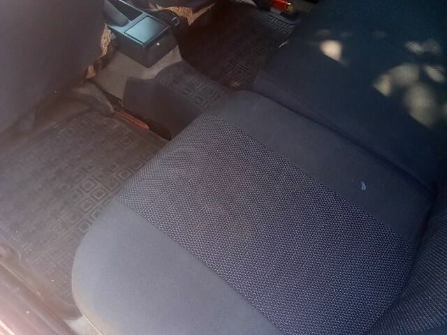 Красный Фольксваген Пассат, объемом двигателя 2 л и пробегом 0 тыс. км за 1800 $, фото 10 на Automoto.ua