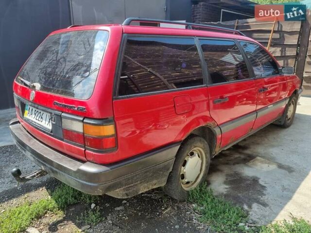 Красный Фольксваген Пассат, объемом двигателя 1.8 л и пробегом 395 тыс. км за 1500 $, фото 4 на Automoto.ua