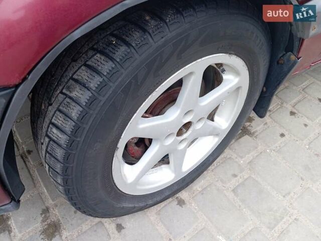 Красный Фольксваген Пассат, объемом двигателя 1.78 л и пробегом 400 тыс. км за 1300 $, фото 4 на Automoto.ua