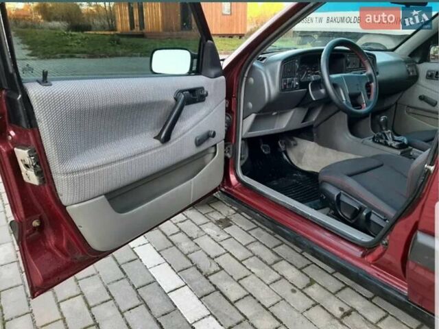 Красный Фольксваген Пассат, объемом двигателя 1.8 л и пробегом 380 тыс. км за 2600 $, фото 14 на Automoto.ua