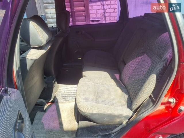 Красный Фольксваген Пассат, объемом двигателя 1.8 л и пробегом 395 тыс. км за 1500 $, фото 15 на Automoto.ua