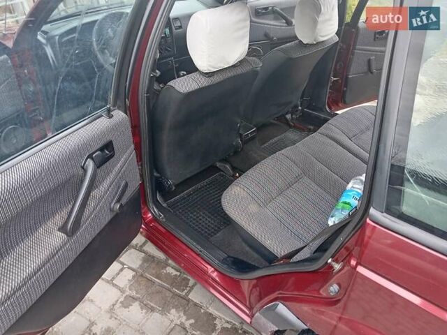 Красный Фольксваген Пассат, объемом двигателя 1.78 л и пробегом 400 тыс. км за 1300 $, фото 9 на Automoto.ua