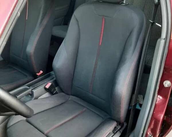 Красный Фольксваген Пассат, объемом двигателя 1.8 л и пробегом 380 тыс. км за 2600 $, фото 17 на Automoto.ua