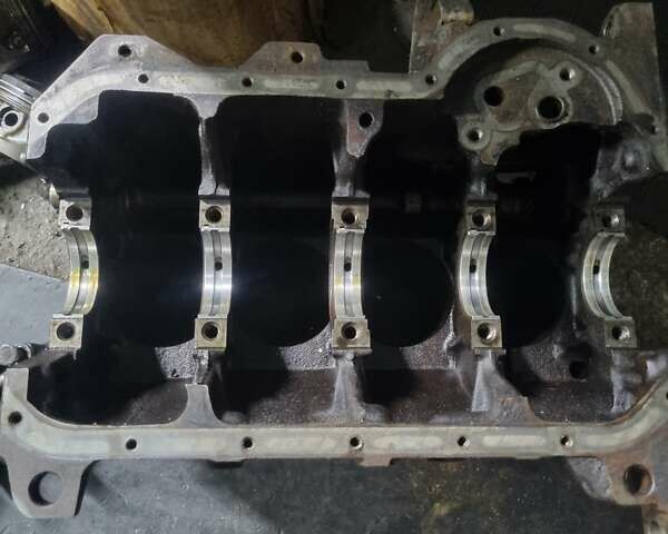 Красный Фольксваген Пассат, объемом двигателя 1.8 л и пробегом 395 тыс. км за 1500 $, фото 29 на Automoto.ua